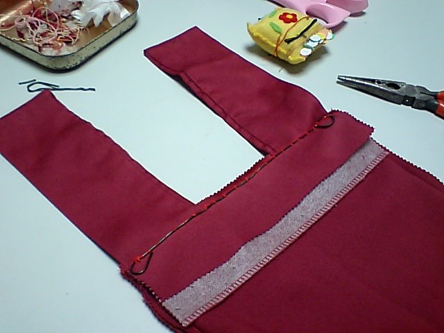 http://www.musicasa.co.jp/blanc_blog/101106sewing.JPG