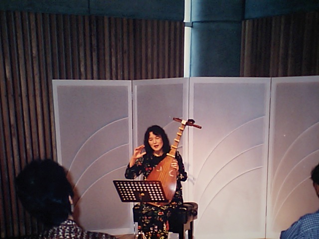 http://www.musicasa.co.jp/topics/19960915_1.JPG